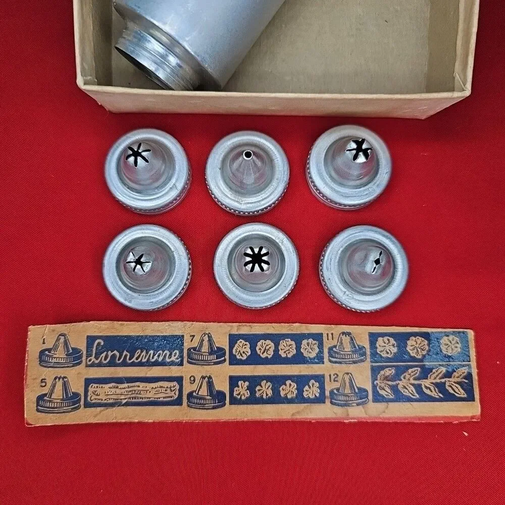 Cake Icing Decorating Set Cookie Decorator LORRAINE METAL NY Vintage 6 Tips